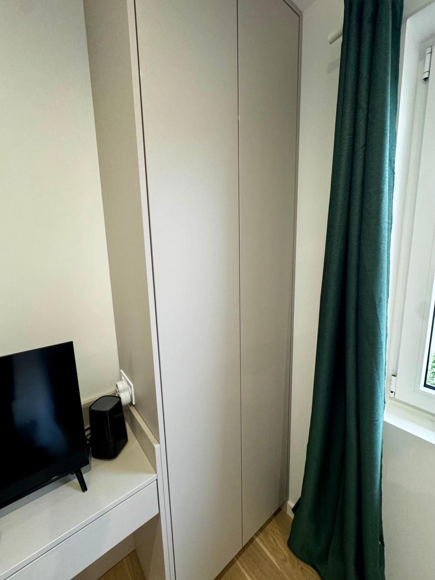 Chambre Privee Climatisee Avec Salle De Bains Partagee-Le Sapin Genay  Exterior foto